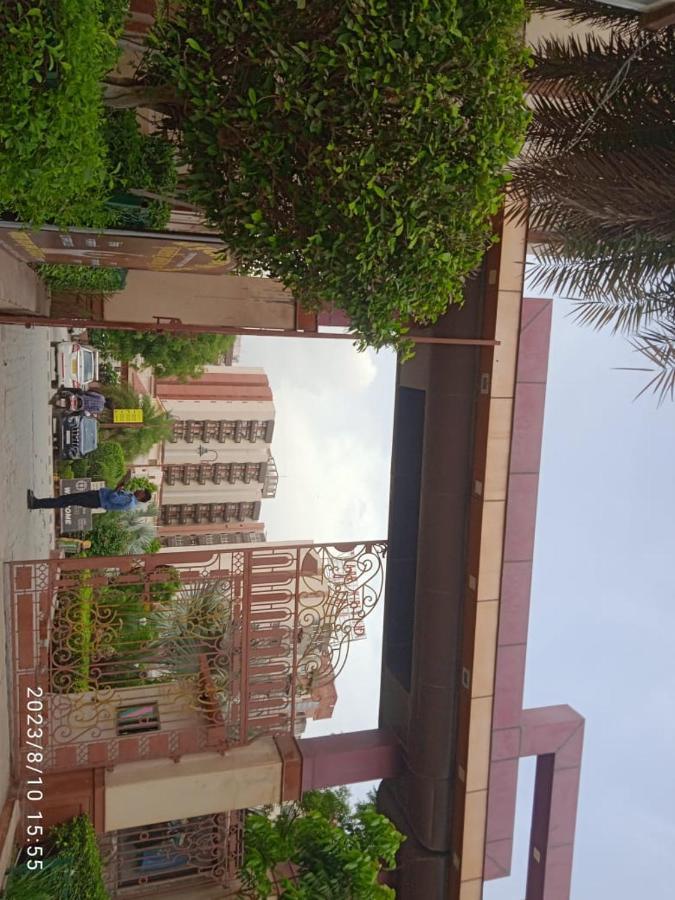 Hare Krishna Home Stay Вриндавана Экстерьер фото
